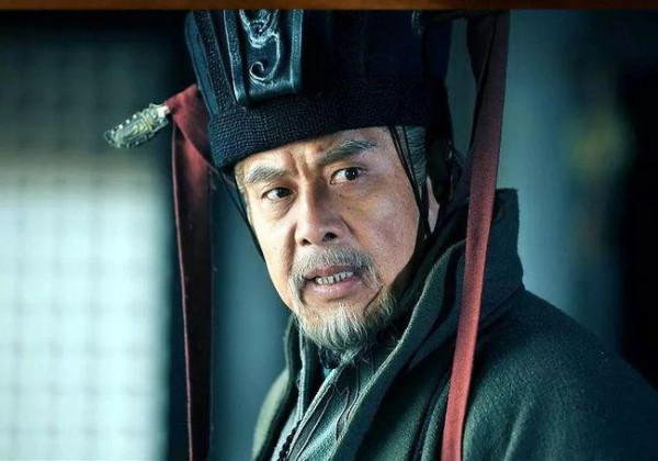 孫權要整頓吏治，卻被豬隊友“挖坑”，老臉都沒處擱了