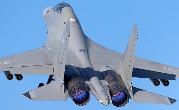 中型還是重型?直-10武裝直升機定位引爭議,關鍵問題還是發動機 中型還是重型?直-10武裝直升機定位引爭議,關鍵問題還是發動機