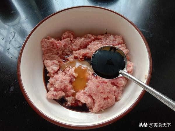 這樣的餡餅你喜歡嗎?皮薄餡多,用料十足!一口下去滿嘴留香 這樣的餡餅你喜歡嗎?皮薄餡多,用料十足!一口下去滿嘴留香