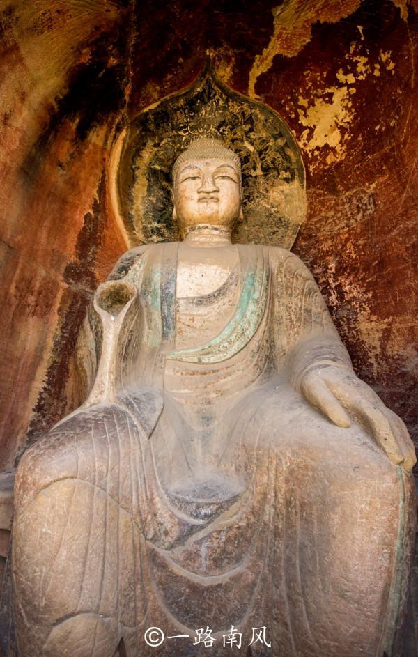 四川廣元這片懸崖佛窟好壯觀，未來有望成為世界遺產，你去過嗎？