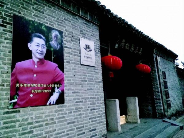 接爛劇本，直播帶貨，強塞子女進組：老戲骨的“風骨”去哪了