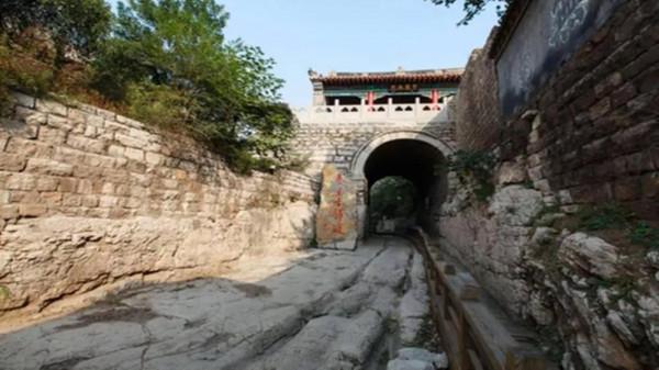 先有火車?還是先有軌道 先有火車?還是先有軌道