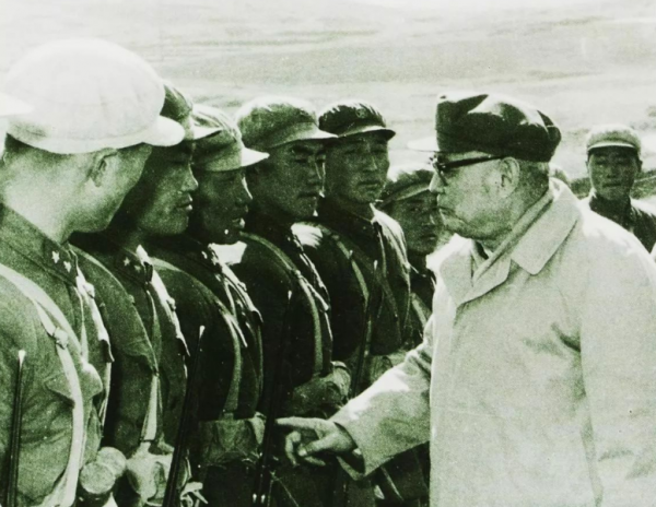 十大元帥中，既當過總參謀長，又當過國防部部長，是哪3位老帥？