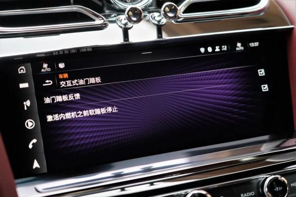 “失去聲浪”的賓利添越如何引人注目 | CAR REVIEWS