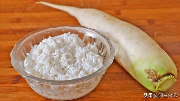 糯米里加1根蘿蔔,這樣做實在太香了,出鍋全家搶著吃,真解饞 糯米里加1根蘿蔔,這樣做實在太香了,出鍋全家搶著吃,真解饞