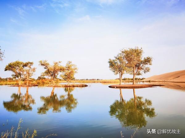 新疆沙漠腹地只有20多戶人家的村寨，不種不牧，他們靠什麼生存？