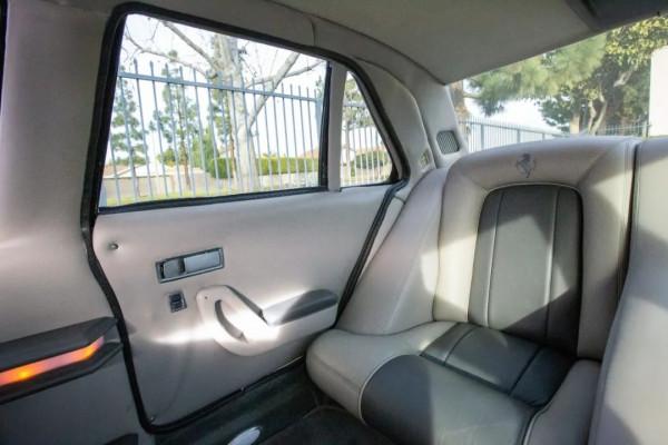 你能拒絕來自加長法拉利的誘惑嗎?1981 年法拉利400i四門加長版 你能拒絕來自加長法拉利的誘惑嗎?1981 年法拉利400i四門加長版