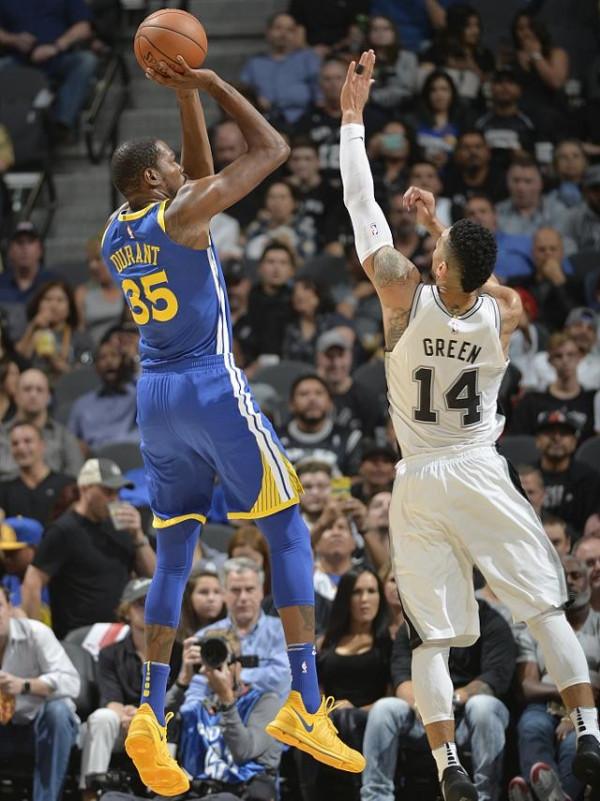 肯於犧牲！盤點NBA主動降薪的五大巨星：詹姆斯僅排第五