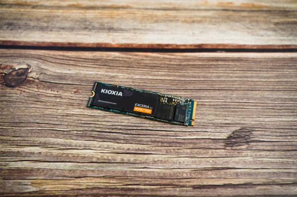 老電腦折騰記 Intel NUC9 計算板升級鎧俠 RC20 SSD