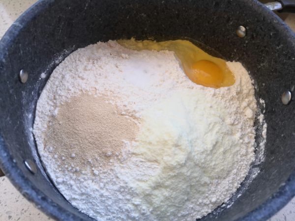 有了谷朊粉，做麵包就可以用普通麵粉了，分享三次冷藏揉麵的方法