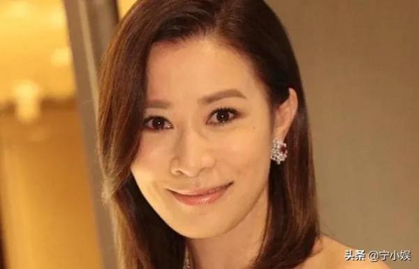 又一女星出車禍,國慶出行安全第一,這6位明星個個都是死裡逃生 又一女星出車禍,國慶出行安全第一,這6位明星個個都是死裡逃生