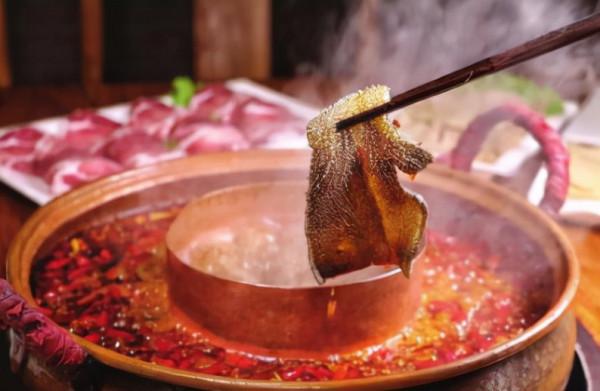 冬季腦梗塞高發，該如何預防？醫生：這3種食物要少吃