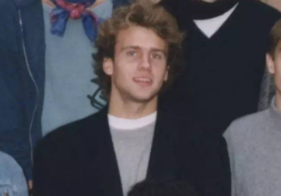 馬克龍有多放不下布麗吉特?每90分鐘通一次電話,在外寸步不離 馬克龍有多放不下布麗吉特?每90分鐘通一次電話,在外寸步不離