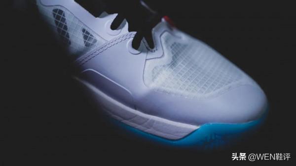 顏值耐看，搭載䨻科技，據說平替14䨻的利刃2開箱