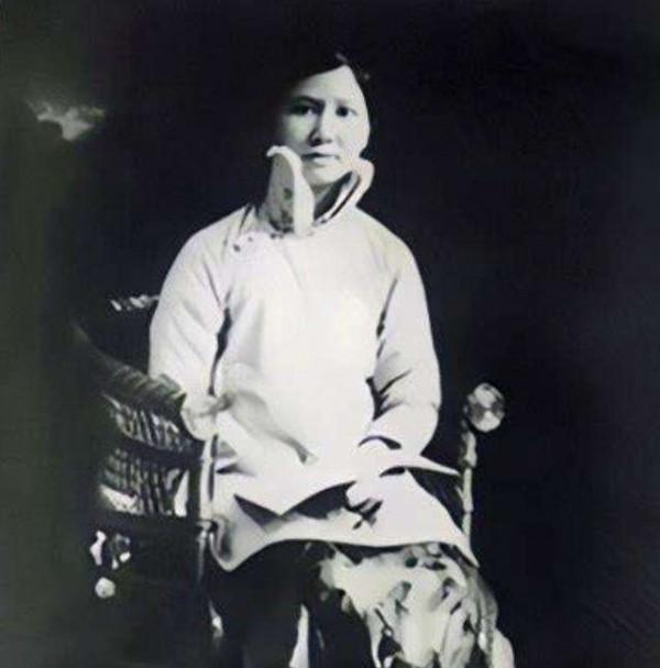 中山先生的原配夫人：孫科之母，離婚後到澳門定居，活了86歲