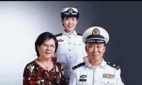 8位反派老戲骨,長著副惡人臉,心裡住著大暖男,在家還是妻管嚴 8位反派老戲骨,長著副惡人臉,心裡住著大暖男,在家還是妻管嚴