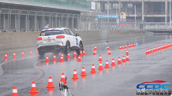 乞丐版都比對手高配!這東風雪鐵龍天逸只要15.97萬起 乞丐版都比對手高配!這東風雪鐵龍天逸只要15.97萬起