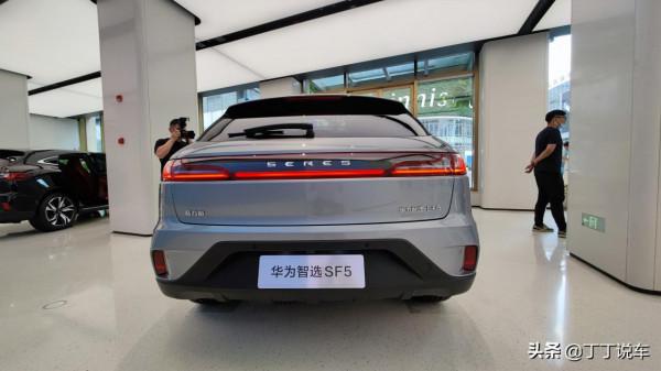 試駕賽力斯華為智選SF5：20多萬1000公里續航的“華為”值嗎？