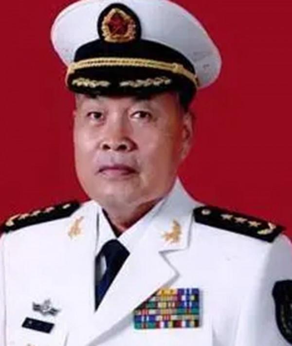 海軍第八任政委,55歲升中將,61歲升上將,64歲被免職後退役 海軍第八任政委,55歲升中將,61歲升上將,64歲被免職後退役