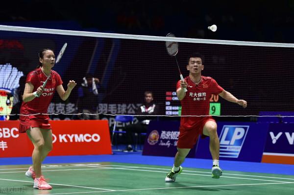 羽毛球接發球技術七種常見錯誤，擁有第一擊球主動權，發揮很重要