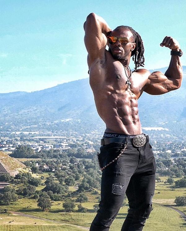 肌肉大D哥用實踐告訴你：最基礎的訓練卻是最高效的