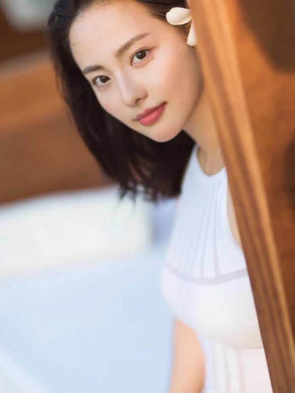 高畫質桌布推送中&Verbar;張嘉倪，江疏影，闞清子，王珞丹&hellip;&hellip;