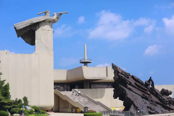 四面環海小島發現200多頭野生梅花鹿！遊客：它們怎麼上去的？