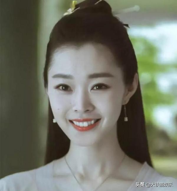 有漂亮虎牙的女星只服這5位，靈氣逼人，磨掉做烤瓷牙的是咋想的