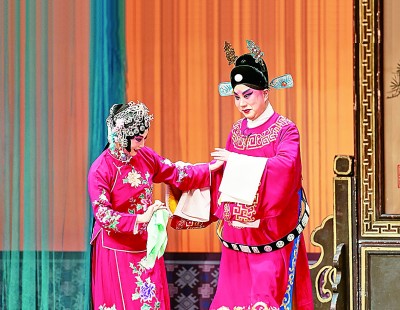 小劇場戲曲蒸蒸日上