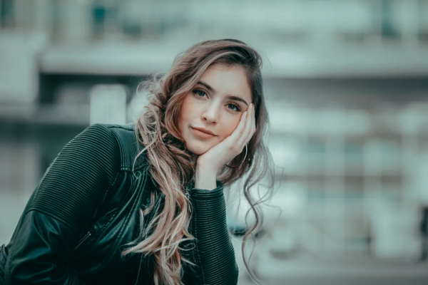 活得幸福的女人，生活都有這3種跡象