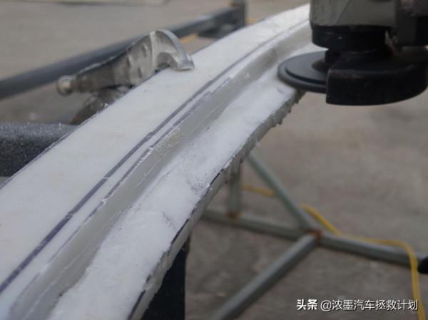 致臻經典｜修復一臺頂級的法拉利512TR，前鏟手工製作的小節呈現