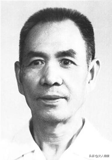 丁盛鏖戰靈官殿，手下一位連長打得只剩21人榮立大功，後來授上將