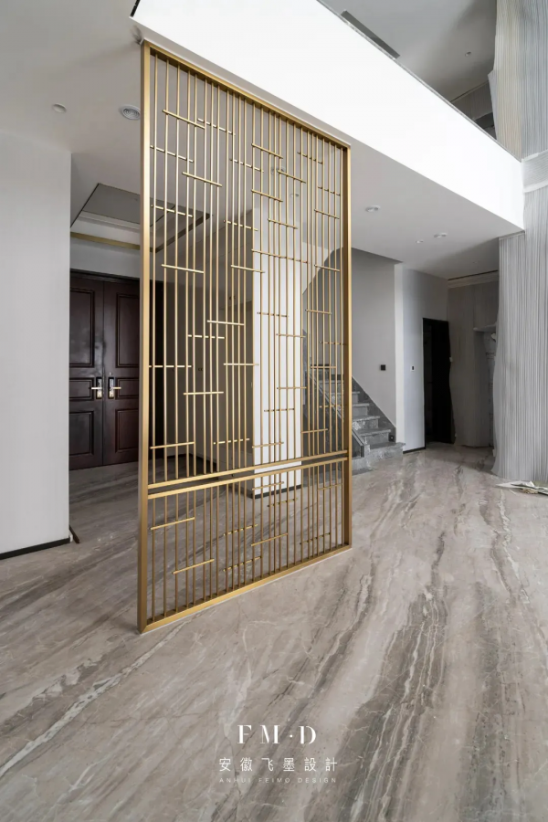 揭秘450㎡別墅的高階蛻變,上下6層客廳挑高6.4m,高階大氣很耐看 揭秘450㎡別墅的高階蛻變,上下6層客廳挑高6.4m,高階大氣很耐看