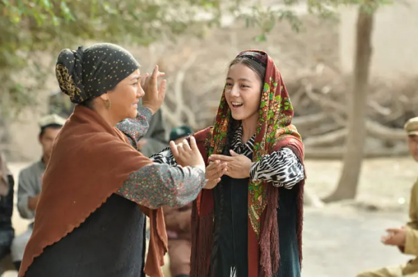 6個黑皮變雪膚的女明星，完美演繹什麼叫一白遮百醜