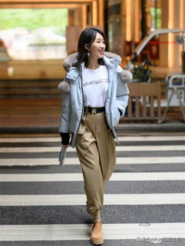 爛大街的卡其褲,今年這樣穿,襯膚顯白又飆氣質,出乎意料的好看 爛大街的卡其褲,今年這樣穿,襯膚顯白又飆氣質,出乎意料的好看