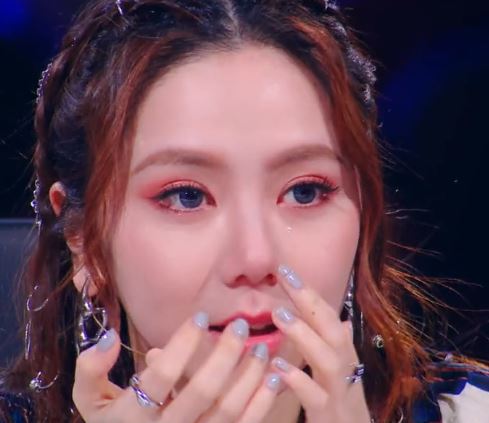 《點贊!達人秀》開播,新疆老棉農一首《愛》唱哭鄧紫棋,被感動 《點贊!達人秀》開播,新疆老棉農一首《愛》唱哭鄧紫棋,被感動