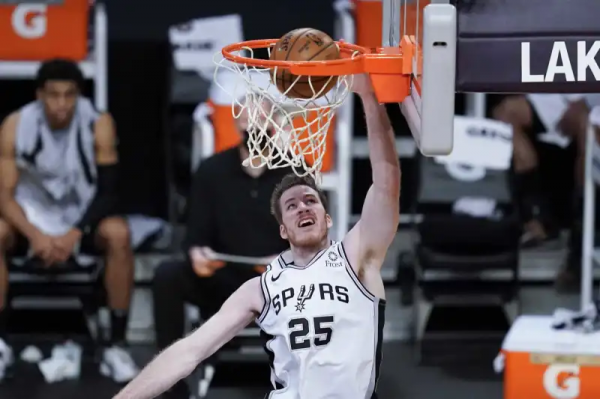 都是防守精英,珀爾特爾和斯普利特的不同之處在哪?誰能力更強? 都是防守精英,珀爾特爾和斯普利特的不同之處在哪?誰能力更強?