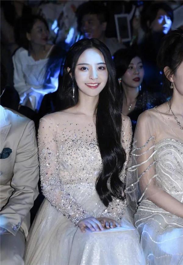 明星和網紅哪個收入高？