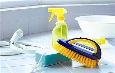 燃氣灶一天不擦滿是油汙，怎麼做到乾淨無油汙，聽聽好方法