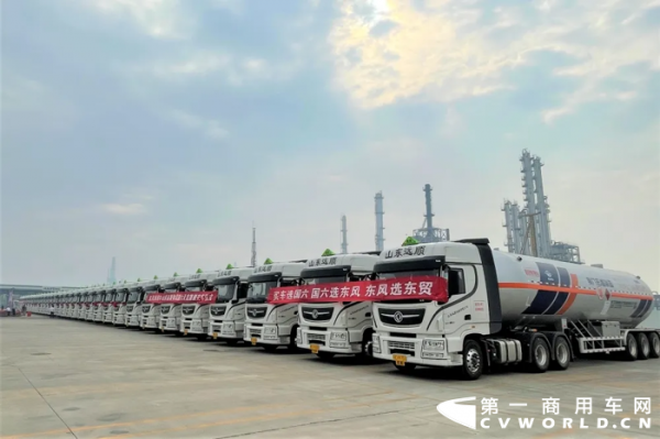 10月重卡最火的還是新能源嗎?解放/福田/紅巖/徐工等誰斬最大單 10月重卡最火的還是新能源嗎?解放/福田/紅巖/徐工等誰斬最大單