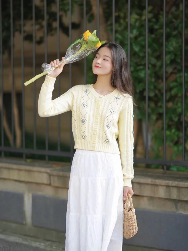 針織衫 +5件下裝，上班上學照著穿好看又時髦