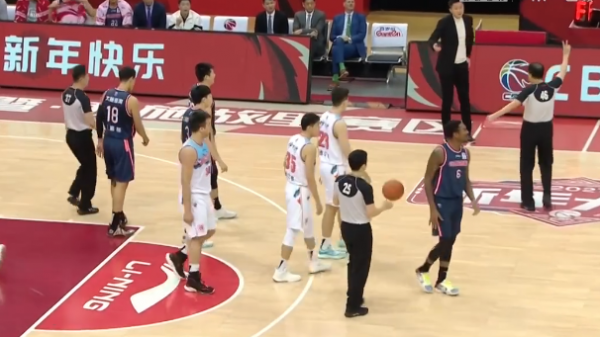 葉楠可不是一般人,懟過杜鋒李春江,吼懵楊鳴,結果出事了 葉楠可不是一般人,懟過杜鋒李春江,吼懵楊鳴,結果出事了