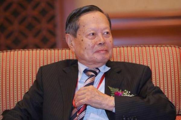 楊振寧大兒子：翁帆是個善良的女孩