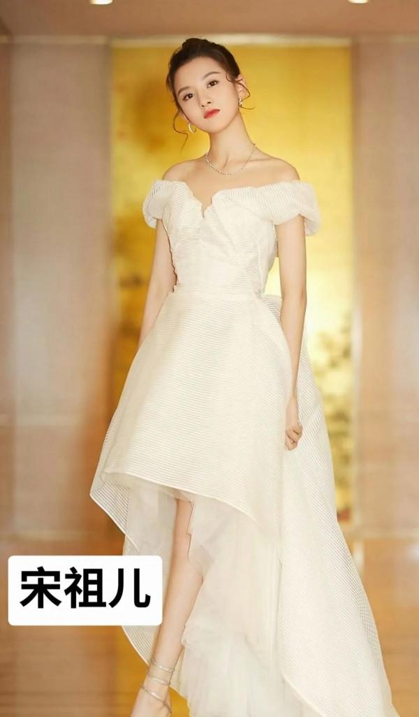 三十位女明星穿裙子，誰驚豔到你了。(上)