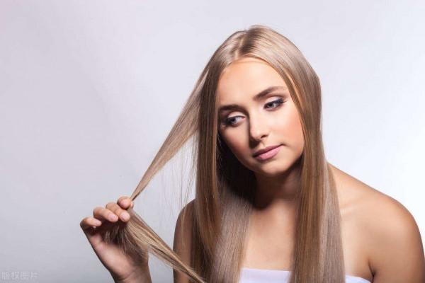 出油、瘙癢？脂溢性皮炎用什麼洗髮水才好？別錯過這1款