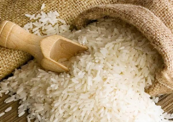 1991年，王震突然收到一封信件，信件：您還記得那1000擔救命糧嗎