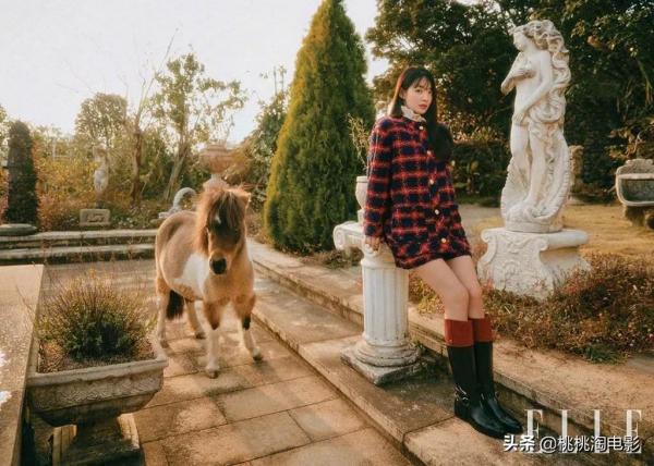 組圖：《海岸村恰恰恰》女星申敏兒開年大片，治癒笑顏清新溫暖