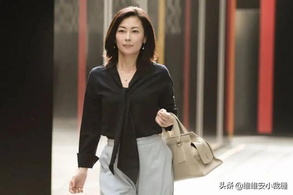 51歲“女版木村拓哉”憑顏值依舊登上熱搜，終極嫩肌離不開小秘訣