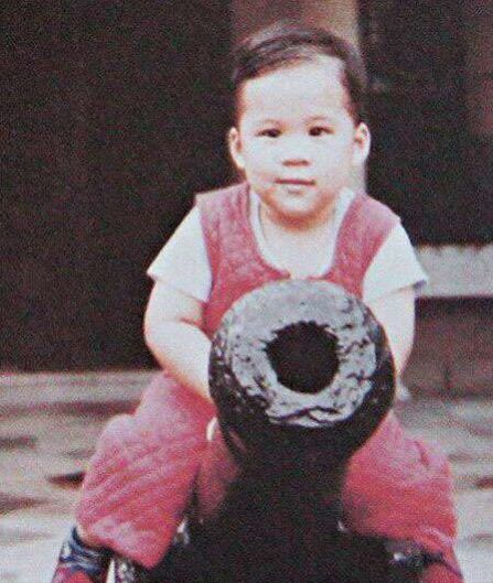 50歲朱玲玲二嫁豪門，離開霍家時，為何她一分錢未要？原因有四點