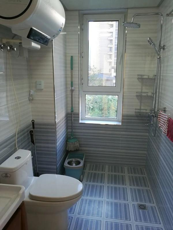 等不及曬曬新房子，防盜網還沒來得及裝，大家說衛生間很好看